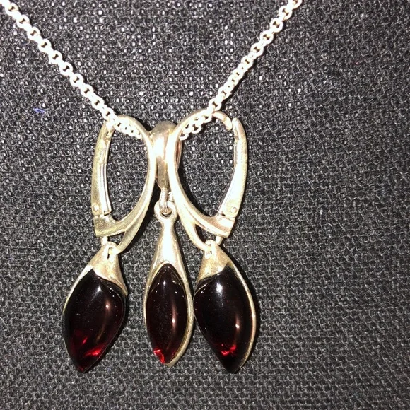 Genuine Dark Amber and silver necklace set with matching lever back earrings - Picture 2 of 6